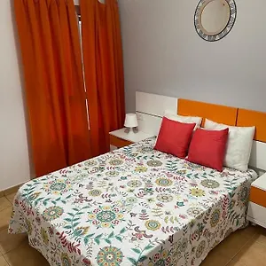 apartamento-sol-y-playa-con-piscina-y-wifi.in-canary-islands.com/